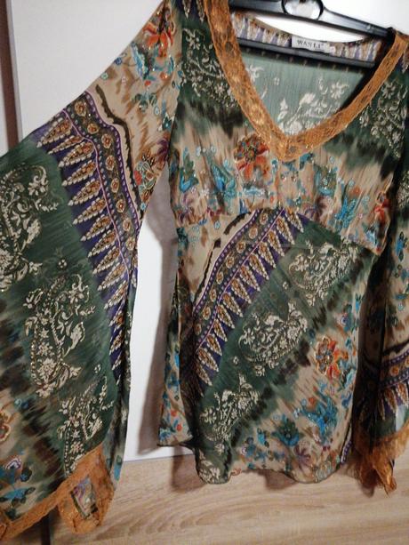 Priesvitná blúzka s, s