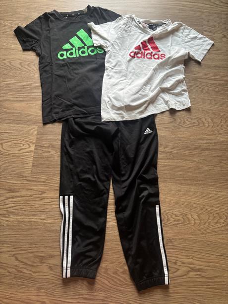 Tričká a tepláky, 140–152