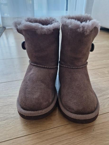 Cizmicky ugg, ugg,32