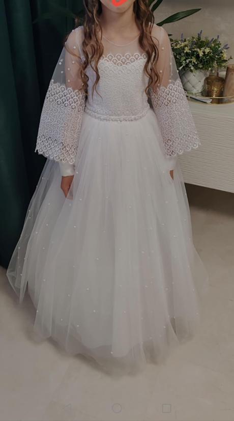 Krásne šaty pre malú slečnu veľkosť 140, 140