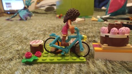 Lego friends plazova sada, 