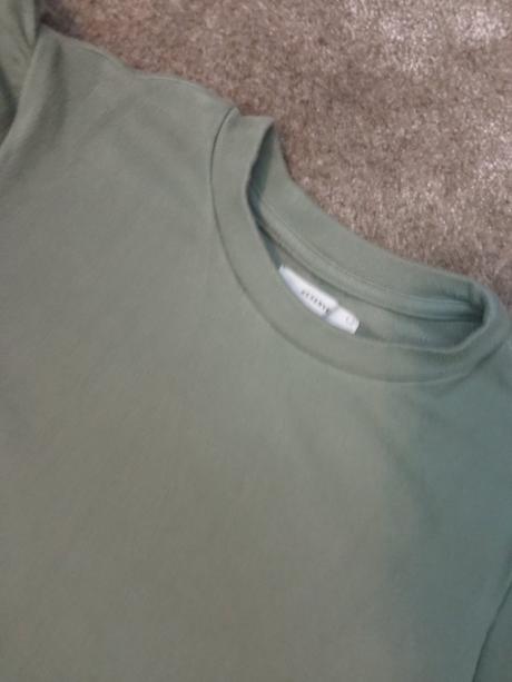 Šaty s volánikmi reserved, reserved,s