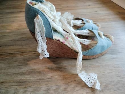 Párkrát obuté letné sandále na platforme, 39