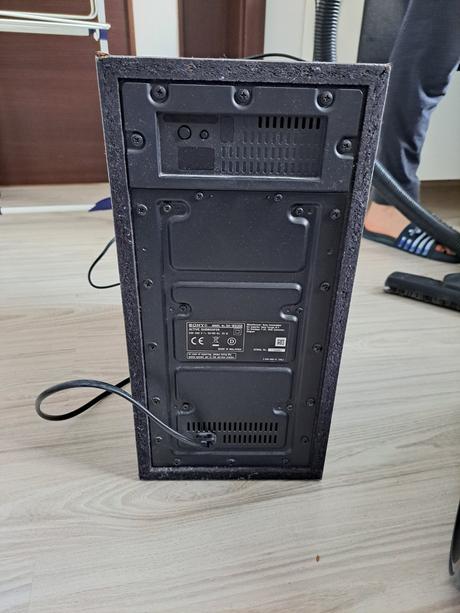 Zosilňovač, subwoofer, sony