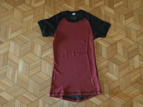 Bordové elastické tričko, m