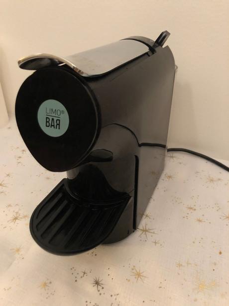 Kapsulovy kavovar limo bar, 