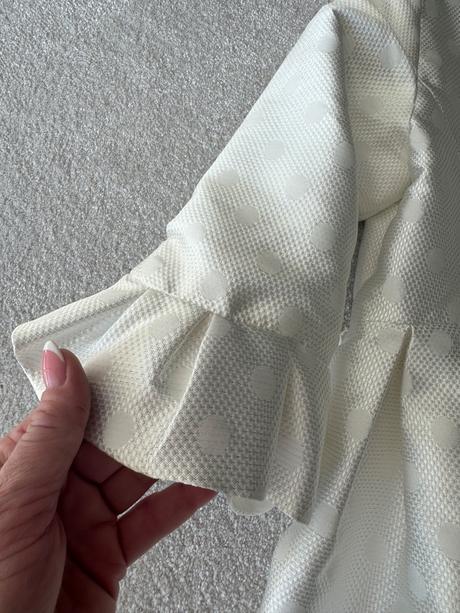 Dievcensky spolocensky kabatik, 140