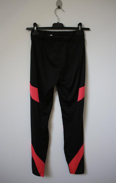 Športové legíny, s