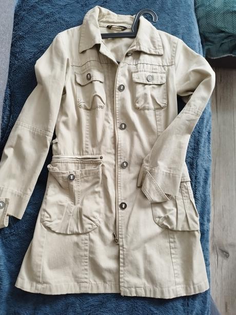 Prechodny tenky  kabat  vhodny  aj na leto krasnyy, s