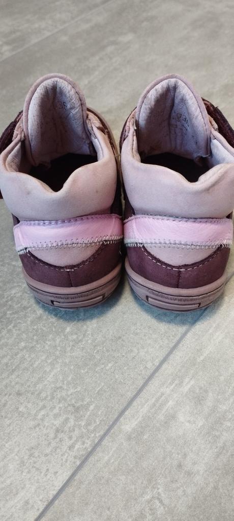 Prechodné topánky, 23