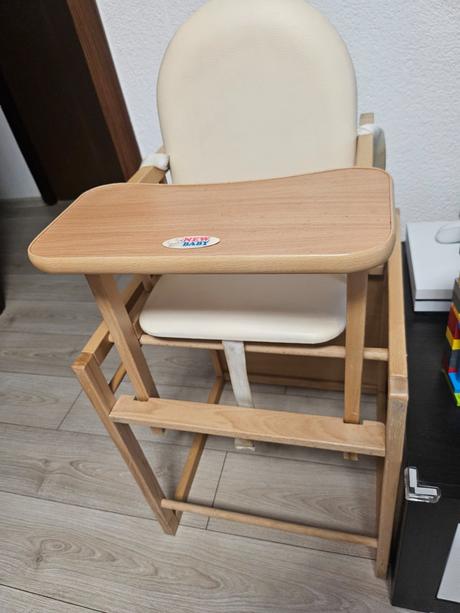 Stolicka na krmenie, new baby