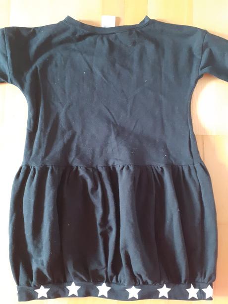 Čierne mikinové šaty, 140