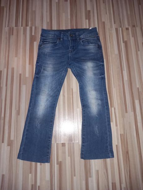 Rifle pre nižšie dievčatko, takko,134