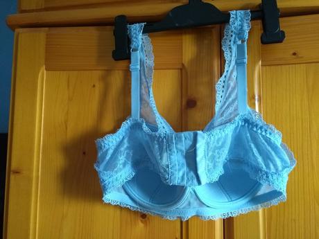 Krásna čipkovaná brallet, tezenis,80c