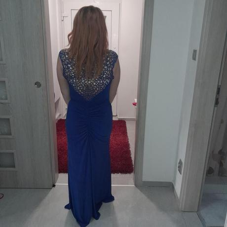 Spoločenské šaty, 40