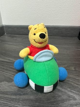 Natahovacia hracka macko pu,