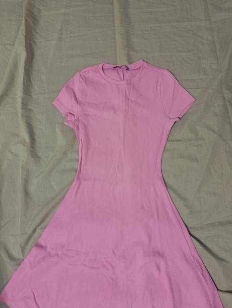 Baby pink šaty, s