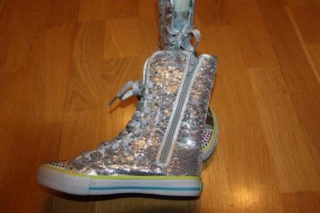 Strieborné flitrové tenisky, 32