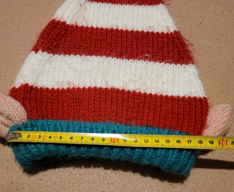 Čiapka škriatok s rolničkou, f&f,92