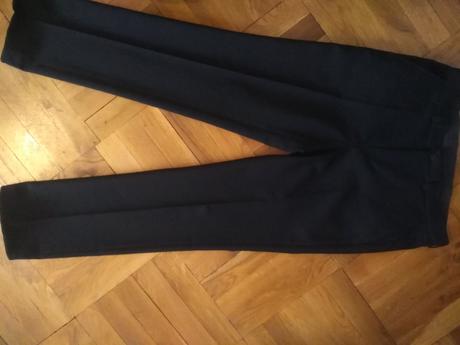 Elegantné čierne nohavice, 50