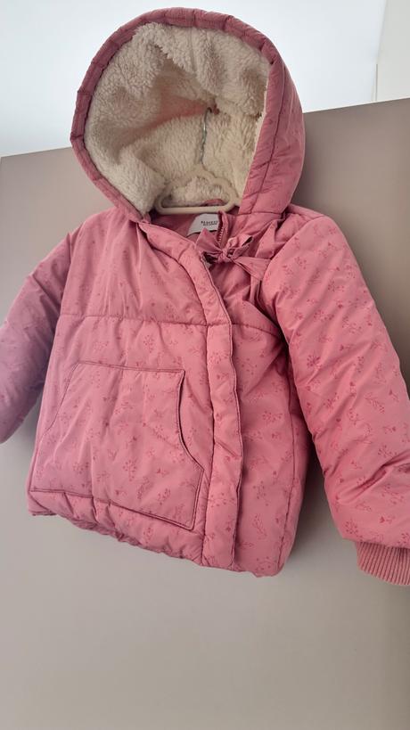 Zimná bundička s kapucňou reserved, reserved,86
