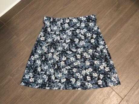 Dámska sukňa, m