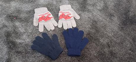 Darujem rukavice pre vek cca 3-5, 