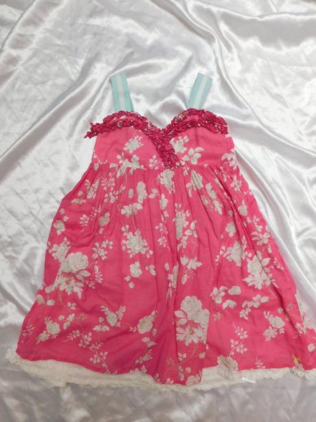 Kvalitne letne šaty, 122