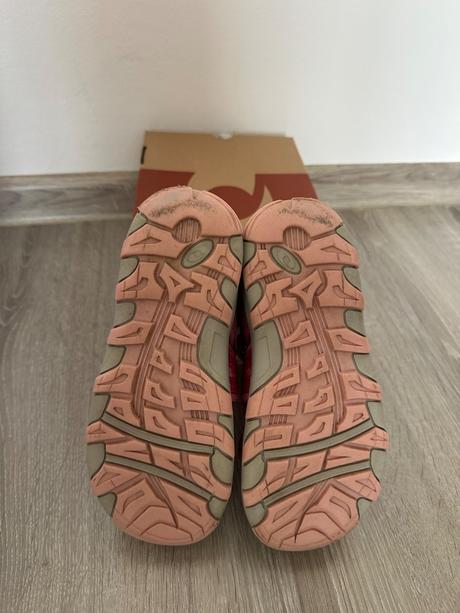 Dievčenské športové sandále loap, loap,32