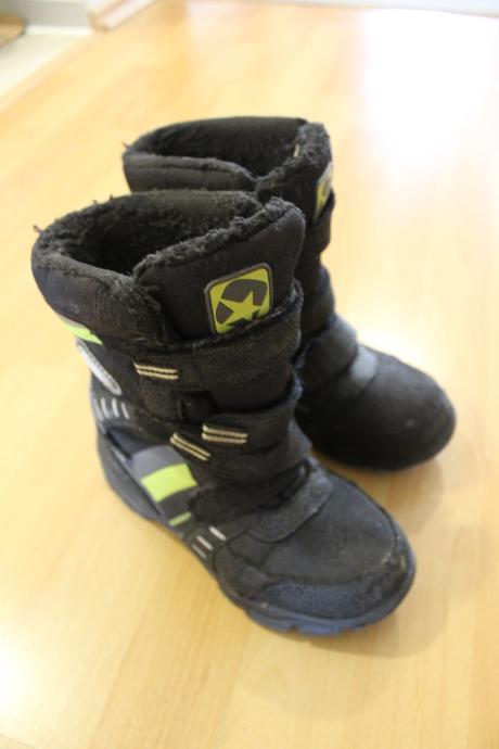 Zimná obuv veľ. 33, vodeodolná, zateplená, authority,33