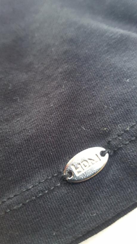 Tričko s deravými rukávmi, 158