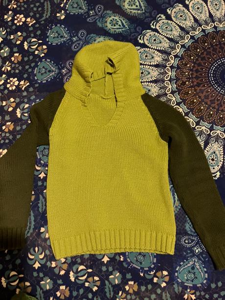 Svetlozelený sveter, gina,s