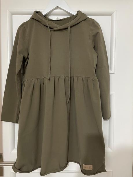 Teplákové šaty s kapucňou zn. tuss, s