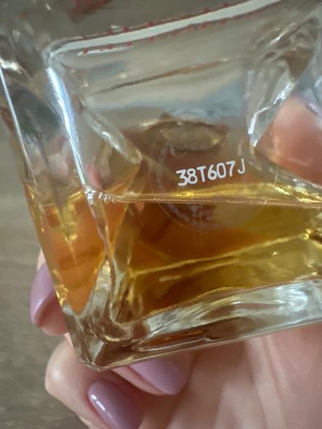 Parfum/ parfem valentino voce viva, 