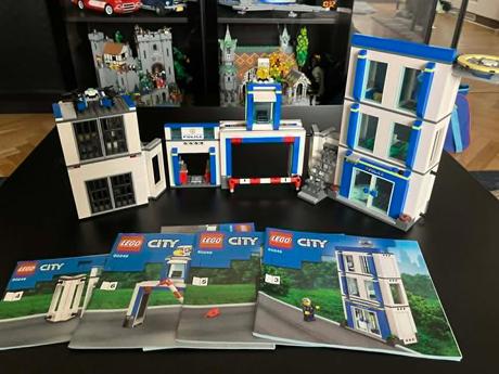 Lego 60246 policajna stanica, 