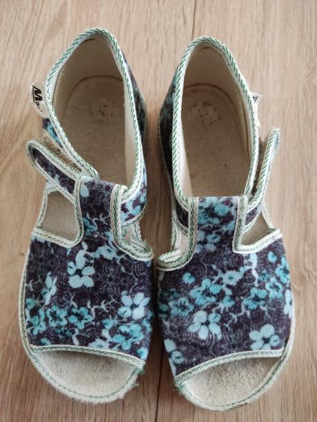 Papučky, manik,32