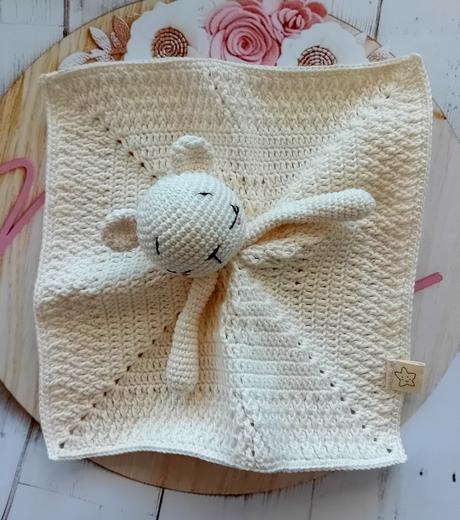 Háčkovaný mojkáčik bella,