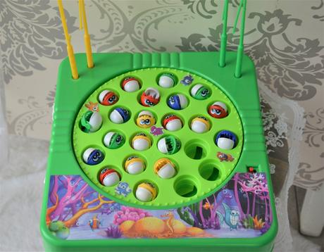 Elektronická hračka-chytanie rybičiek,