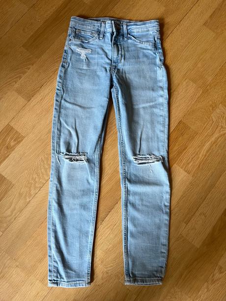 Frajerské rifle, h&m,140