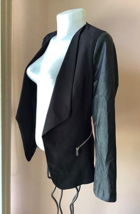 Kabatik, atmosphere,s