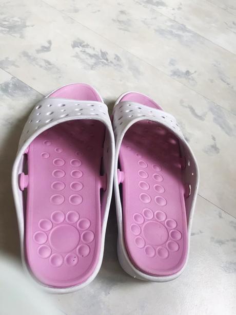 Gumené šlapky na platforme, 38