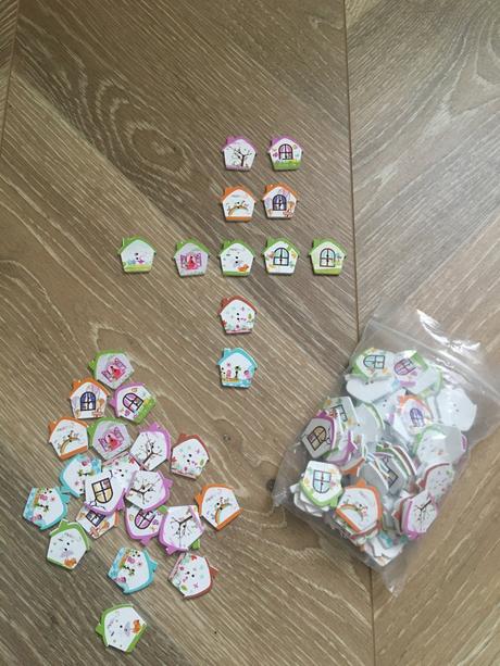 Drevene gombicky domceky, 