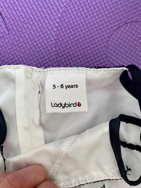 Šaty ladybird 5-6r, ladybird,116