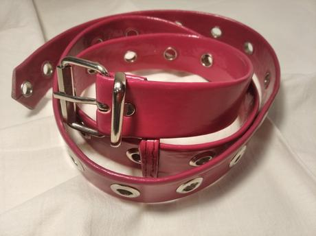 Ružový opasok, c&a