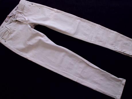 Béžové 26, guess,s