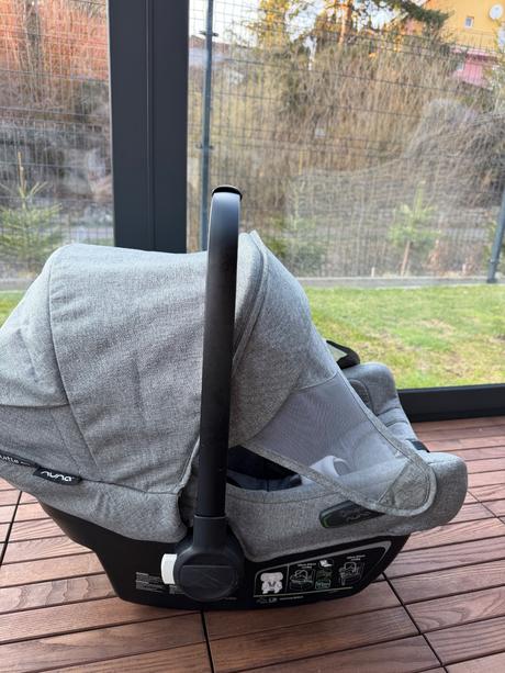 Autosedačka bugaboo turtle air, nuna