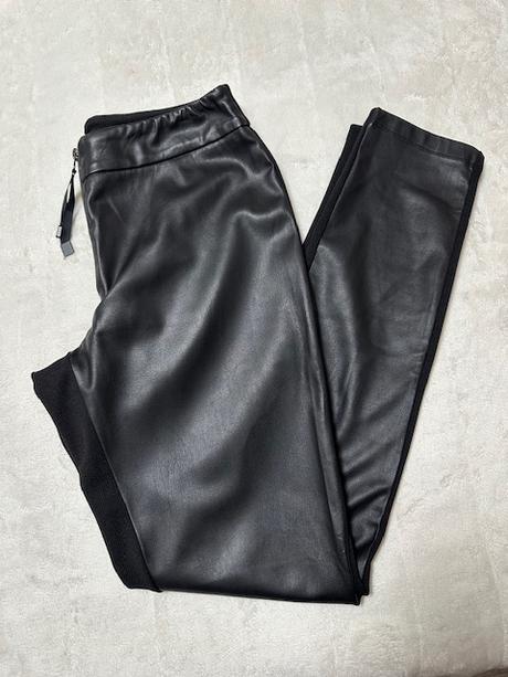 Kombinované čierne nohavice na zips zn. magenta, m