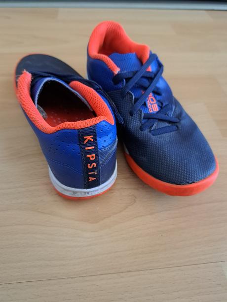 Túry kipsta, kipsta,32