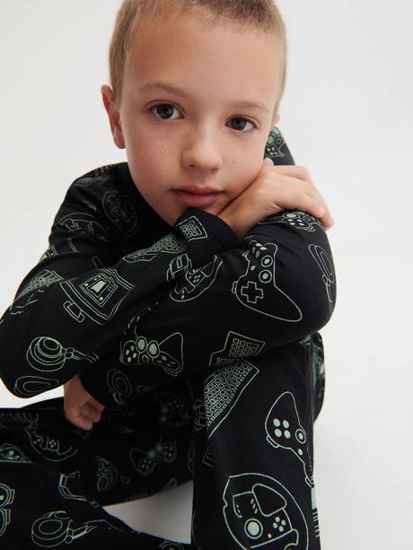 Dvojdielne pyžamo play station reserved, reserved,98 / 104 / 110 / 116