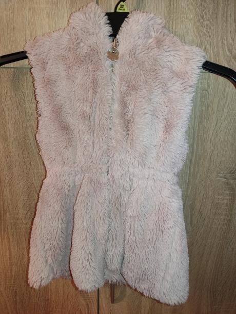 Obojstranná vesta, 122